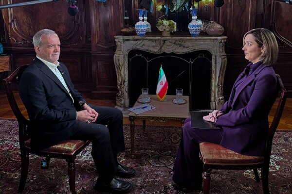 پزشکیان: جو بیاعتمادی عمیقی بین ایران و آمریکا به وجود آمده است پزشکیان: جو بیاعتمادی عمیقی بین ایران و آمریکا به وجود آمده است