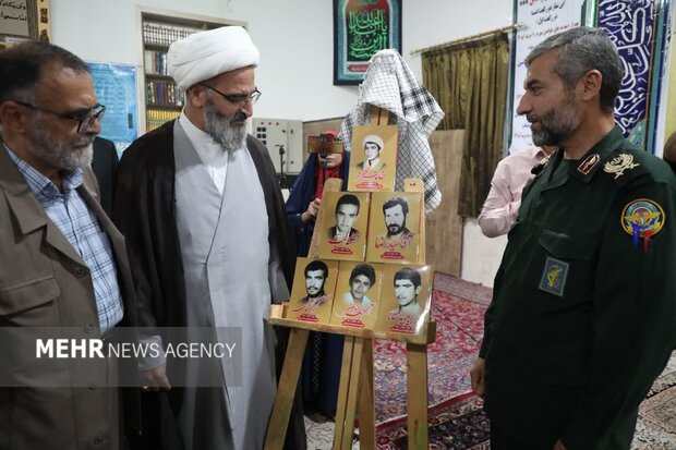 ۳۲ کتاب از خاطرات شهدای خورزان دامغان رونمایی شد ۳۲ کتاب از خاطرات شهدای خورزان دامغان رونمایی شد