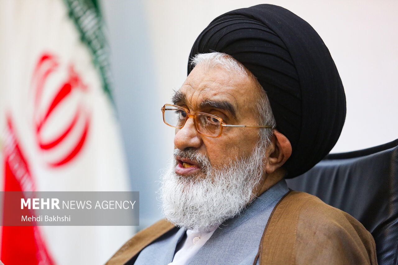امام جمعه قم:آیت‌الله شبیری زنجانی از برجستگان مکتب فقه جعفری بود