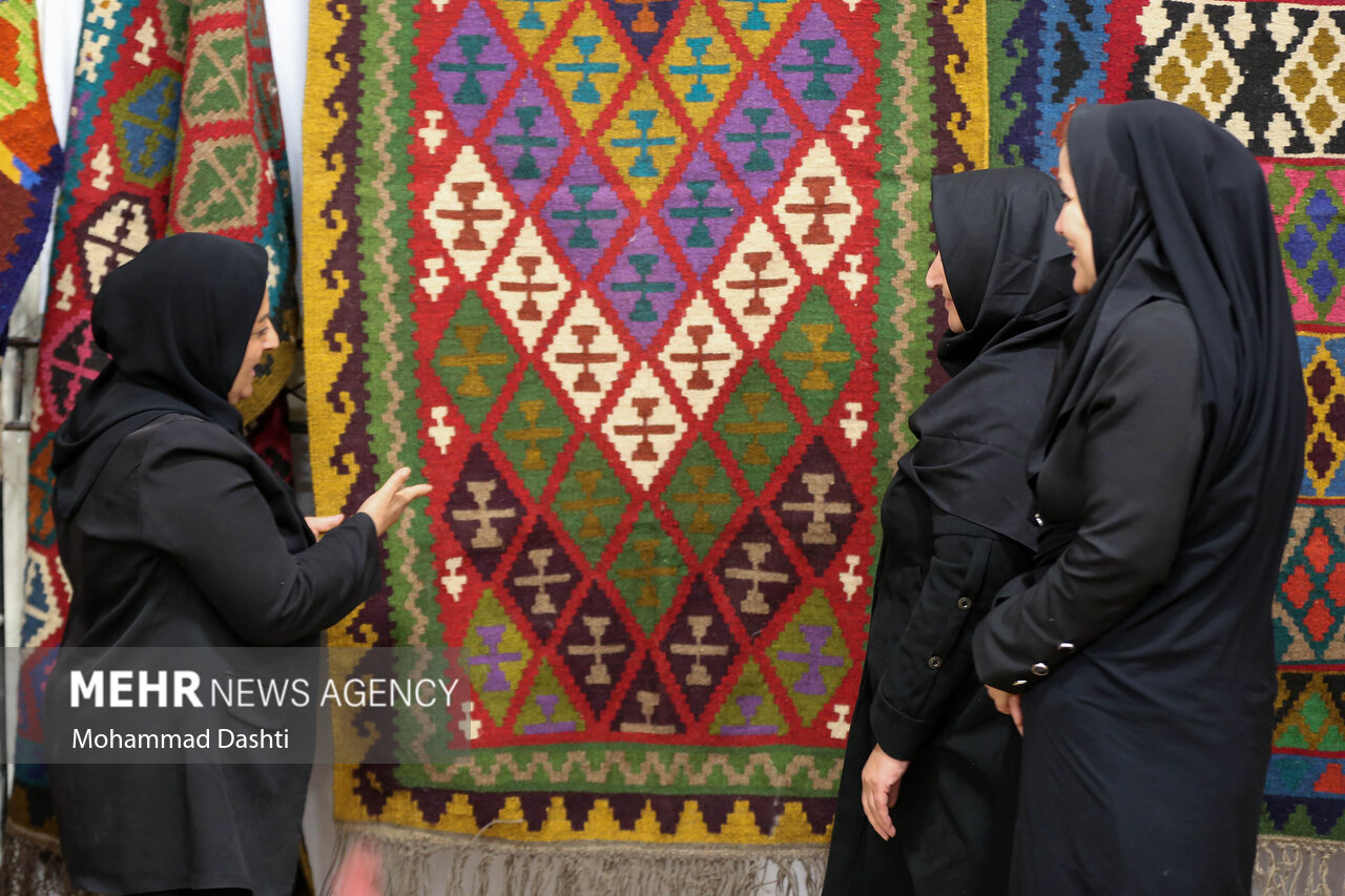نمایشگاه توانمندی بانوان زاهدانی؛ فرصتی برای رشد و درآمدزایی