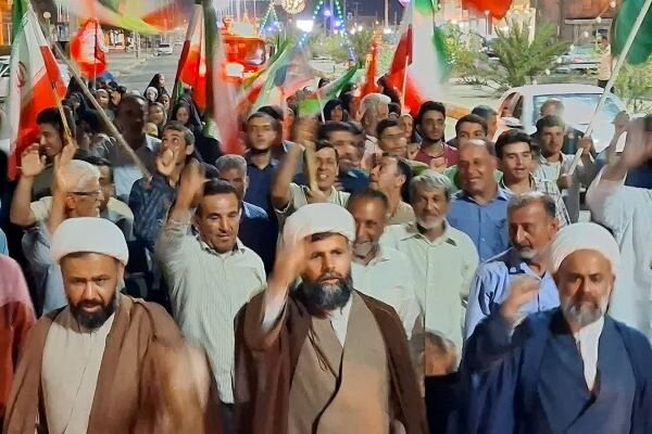 راهپیمایی شبانه مردم انقلابی آبدان راهپیمایی شبانه مردم انقلابی آبدان