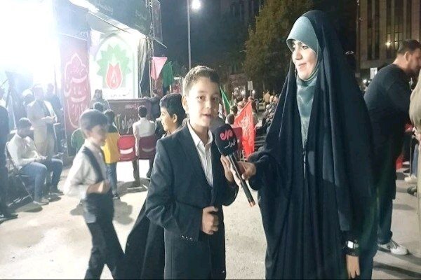روایت مهر از اجتماع شبانه مردم سنندج در حمایت از انقلاب اسلامی ایران روایت مهر از اجتماع شبانه مردم سنندج در حمایت از انقلاب اسلامی ایران