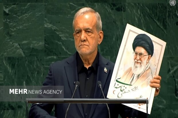 رئیس جمهور صدای مظلومیت ملت ایران را به گوش جهانیان رساند رئیس جمهور صدای مظلومیت ملت ایران را به گوش جهانیان رساند