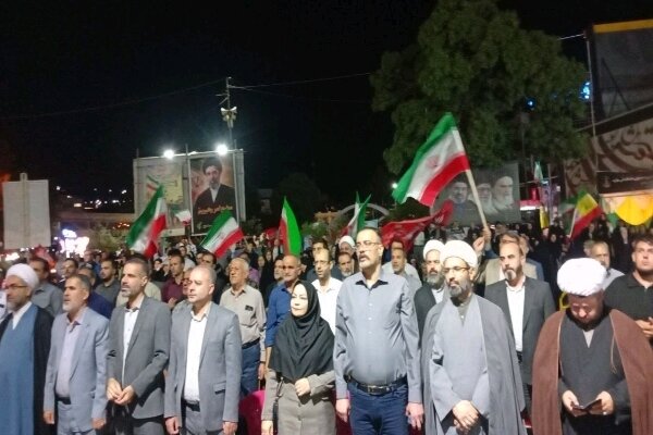 دویست و هفتمین شب از ایستادگی و میدانداری مردم کردستان دویست و هفتمین شب از ایستادگی و میدانداری مردم کردستان
