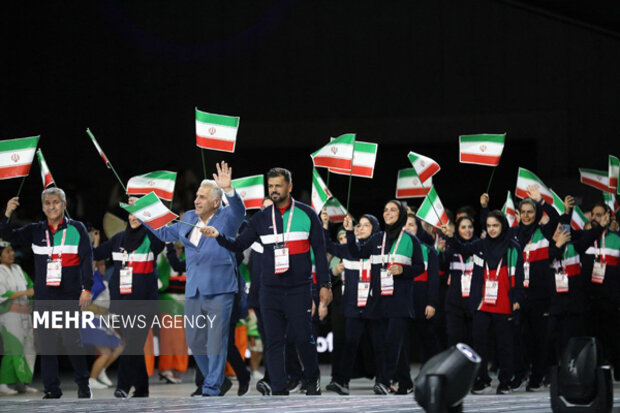 وقتی انگشت ها حرف می‌زند؛ گوش مسئولان می‌شنود؟