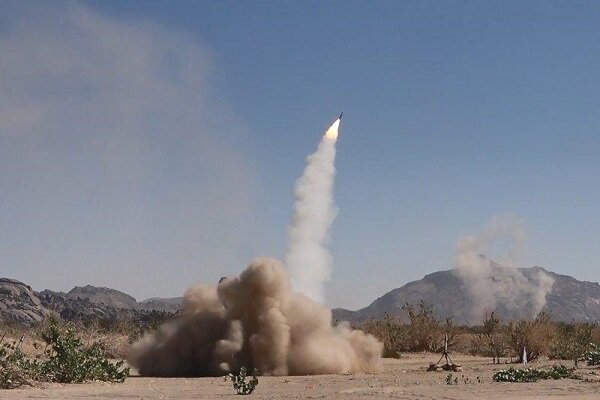 المیادین: یمنیها در آستانه به دست گرفتن کنترل یک منطقه راهبردی هستند